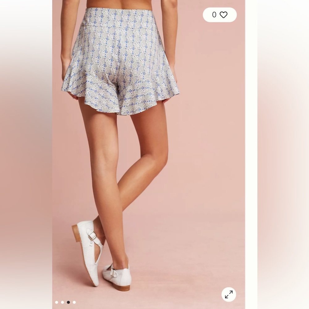 Maeve Blue and White pinapple print Ruffle-Hem Shorts sz 2 like new - Picture 6 of 11